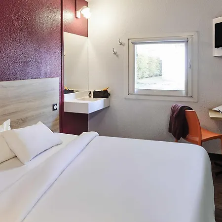 Hotelf1 Le Mans Nord Hotel *