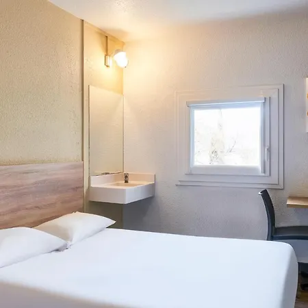 Hotel Hotelf1 Le Mans Nord