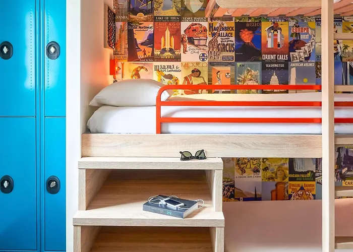 北芒一级方程式酒店 * 圣萨蒂南