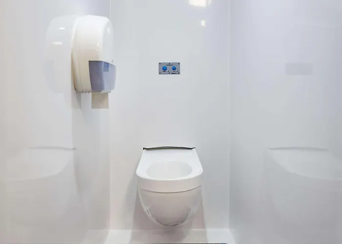 Hotelf1 Le Mans Nord *