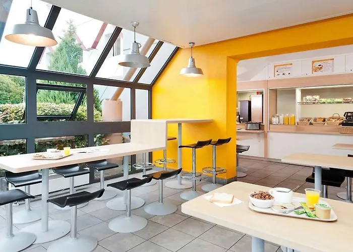 Hotel Hotelf1 Le Mans Nord *